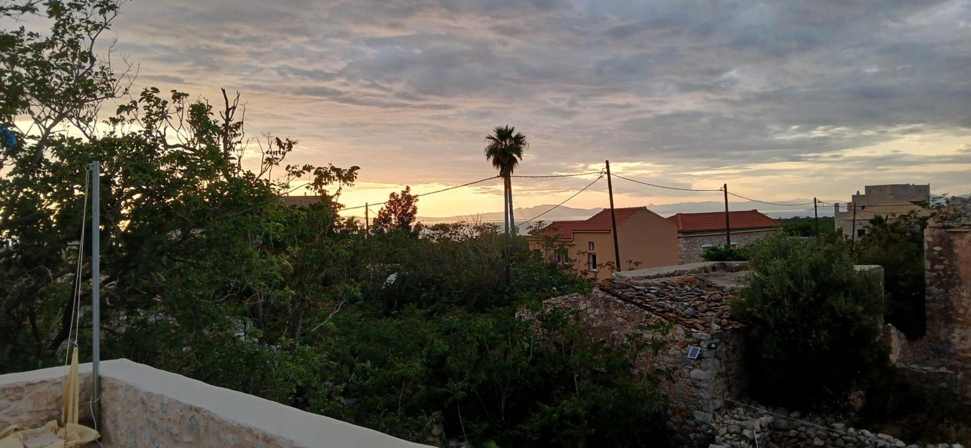 Pandera Apartment *